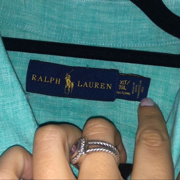 Perfect condition turquoise button up - Picture 3 of 5